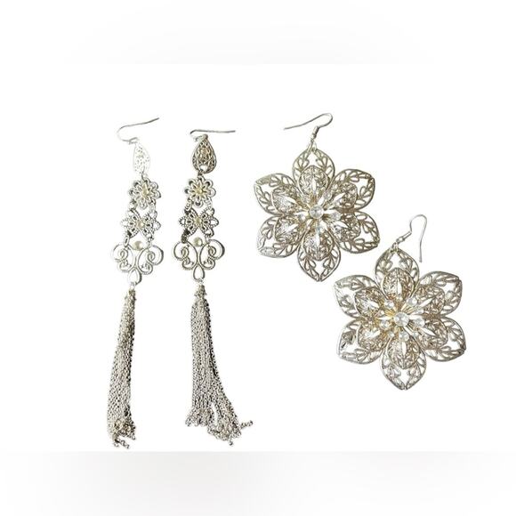 Vintage earrings one long castle style, one dangle flower - Picture 1 of 4